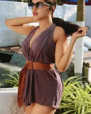 model escorts in nainital